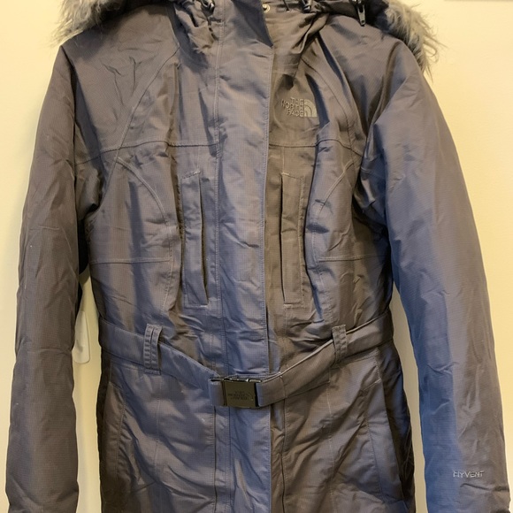 Small women’s North face parka in dark grey - Picture 3 of 8